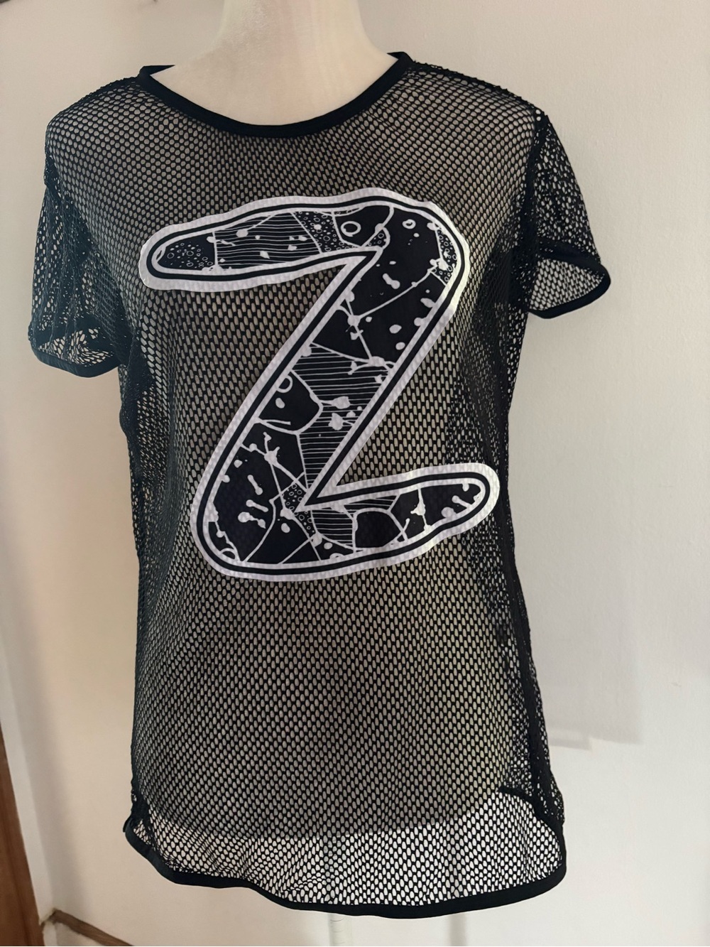 NWOT Zumba Black Mesh Tee with White Graphic 'Z' Lsz